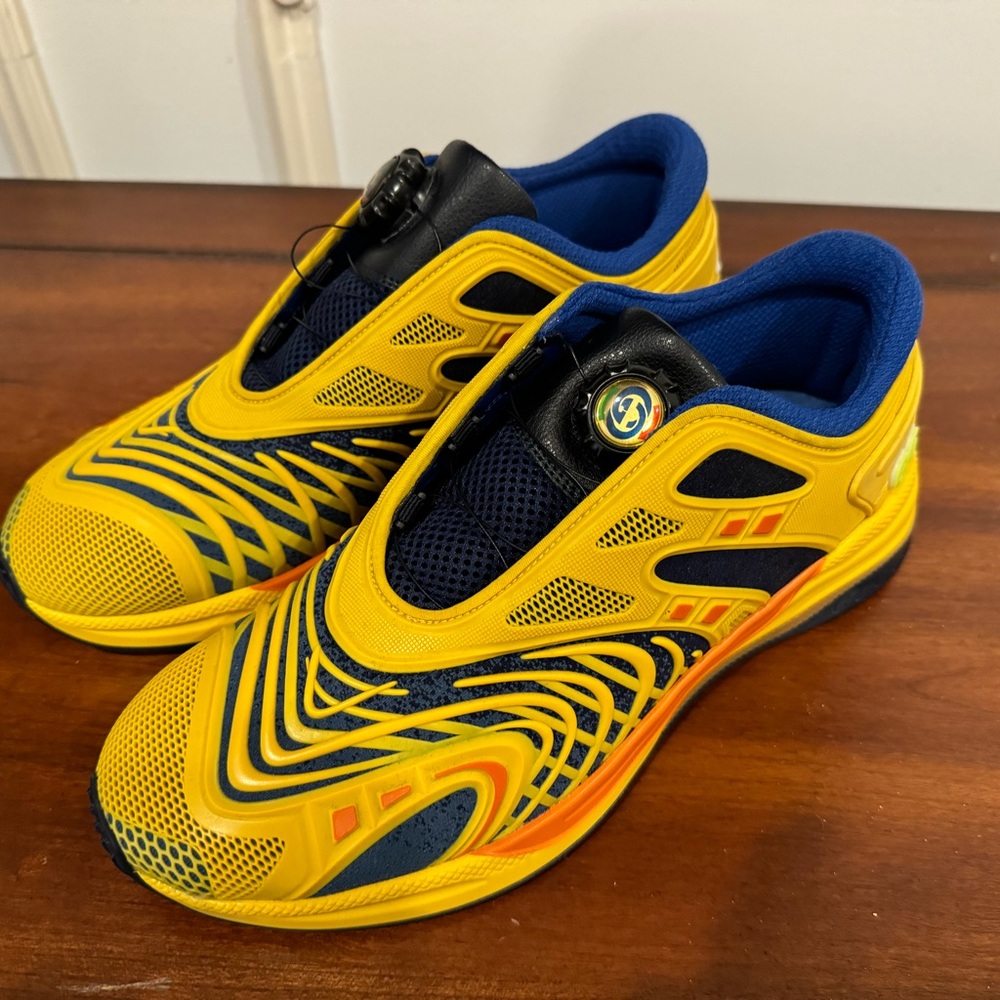 Gucci men’s Ultrapace sneakers size 7